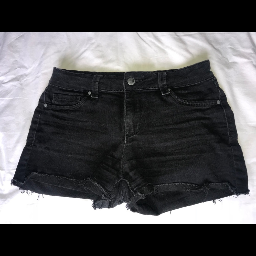 Black D. Jeans Shorts